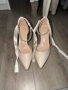 Elegant Pearl-Ankle Satin Tie Pointed Toe Pumps